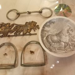 Horse memorabilia, stirrups, 60s Italian key hook, D18 post 10e
