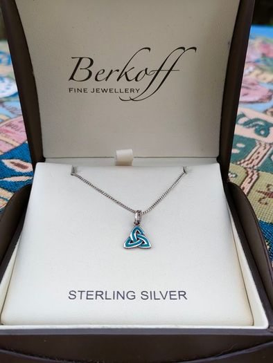 Sterling silver Celtic knot pendant necklace