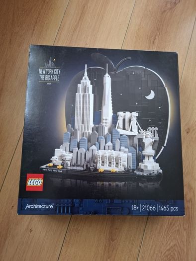 LEGO Architecture 21066 New York City: The Big Apple