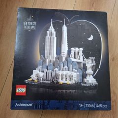 LEGO Architecture 21066 New York City: The Big Apple