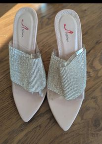 Heels brand new