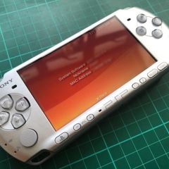 Sony Psp Slim 300x Playstation Portable Limited Edition MYSTIC ICE SILVER + Cfw + 32gb [ RETRO GAMING LEGEND ] [Collection Or Postage]