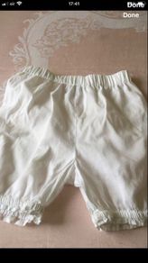 Girls shorts 9/12 mths