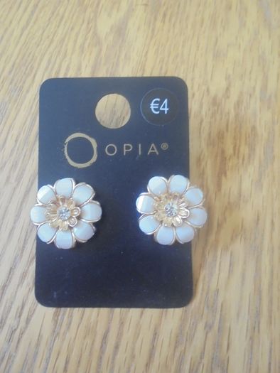 Ear Rings x 5 for Sale