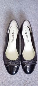 BRAND NEW Pavers shoes