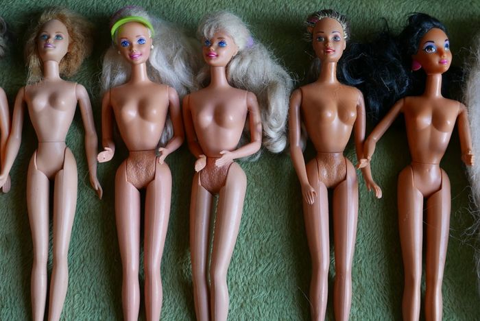 Vintage Barbie Collection, over 40 pieces (1966,1993,1994,1995,1999)