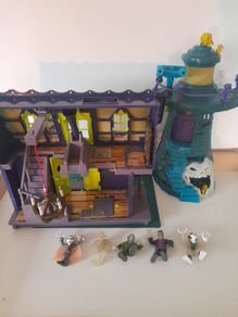 Scooby-Doo Haunted House Playset & Figures