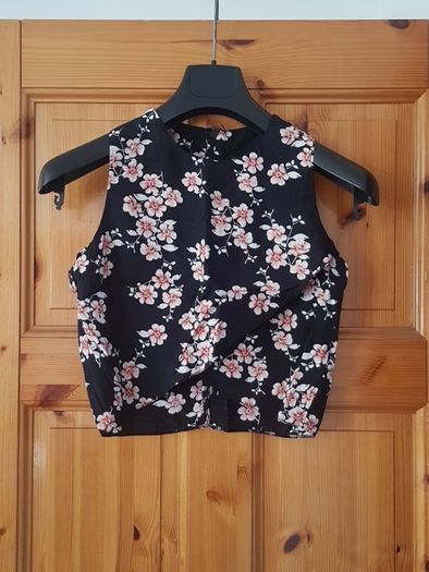 Miss Selfridge crop top (UK 8)