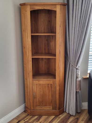 Corner Display Unit