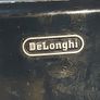 DeLonghi 4 Slice Toaster, Model CTOC4003.BL, in excellent condition and works perfect Image 2
