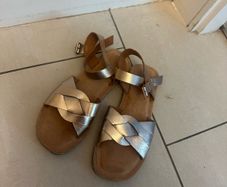 Next Girls sandals Gold