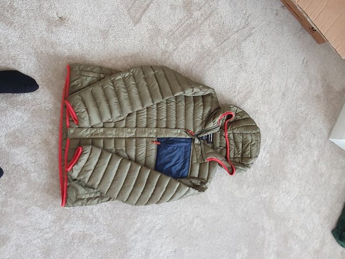 Burton olive green down jacket - size L