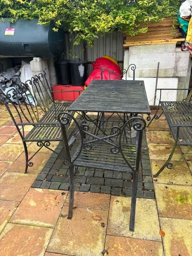 Garden Table & Chairs