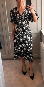 Brand new wrap midi dress