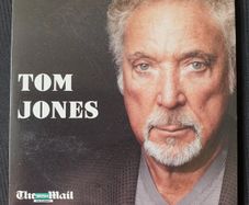 Tom Jones CD Album Delilah Thunderball Sexbomb Give A Little Love Hard To Handle