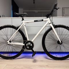 FIXIE Inc. Floater Single Speed Bike (Like New)
