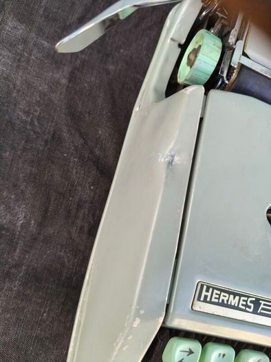 Hermes Baby Vintage Typewriter