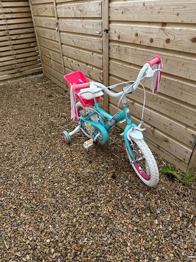 Girls bike