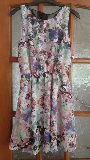 Brand New Dress, Size Medium