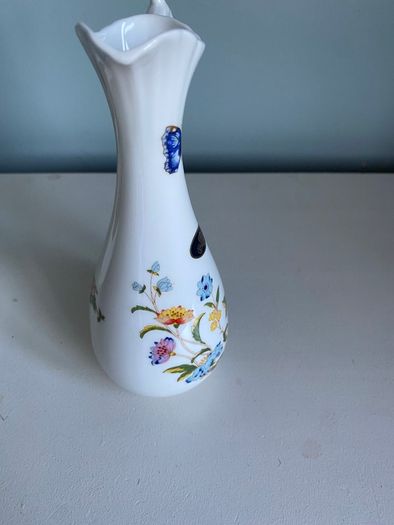 Reduced Aynsley tall  7.5 inch Ewer cottage garden