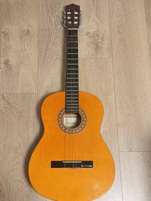 Karina Guitar