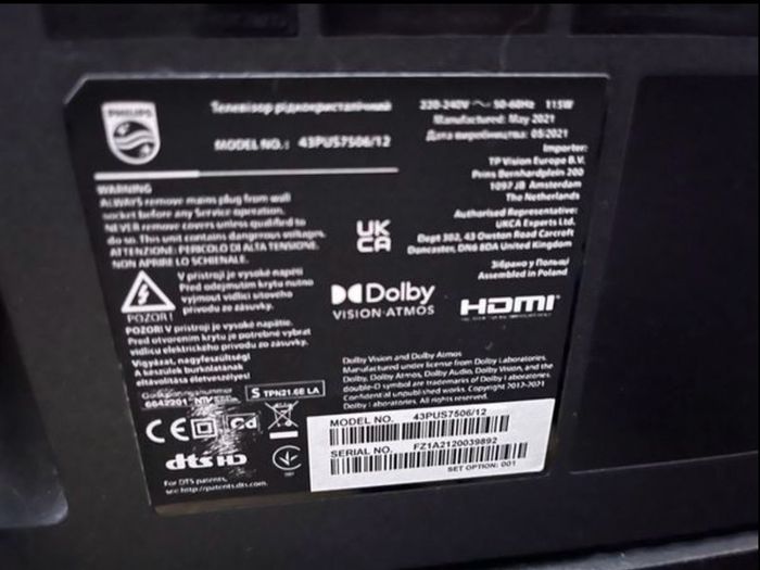 4K Ultra HD Smart TV 43" - Phillips 43PUS7506/12 Selling 4k Smart TV.