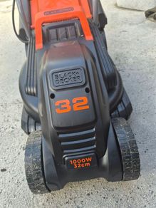 Black & Decker electric lawnmower