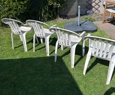 4 garden chairs