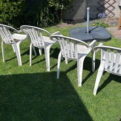 4 garden chairs