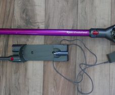 Dyson V7 Motorhead Stick Vacuum Cleaner (works well)