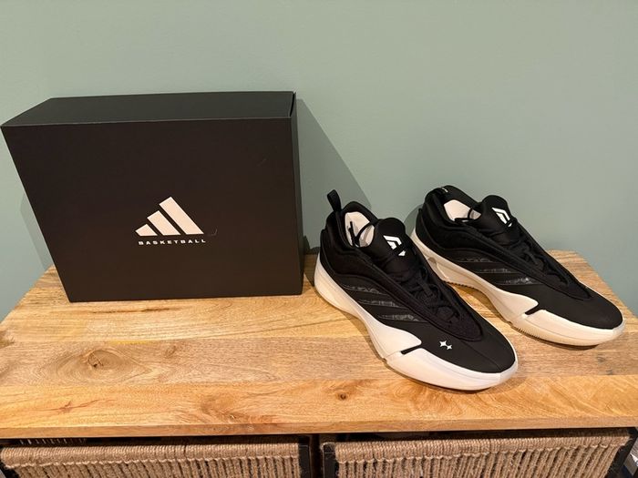 Adidas Dame 9 Size UK 11