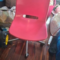 kids desk chair