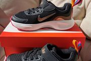 Girl's NIKE runners NEW size UK 11