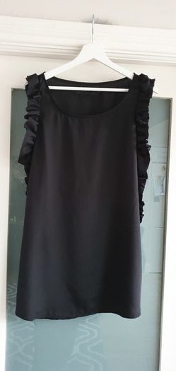maggie & me black tunic / top with ruffle sides Sz L (10-14 UK)