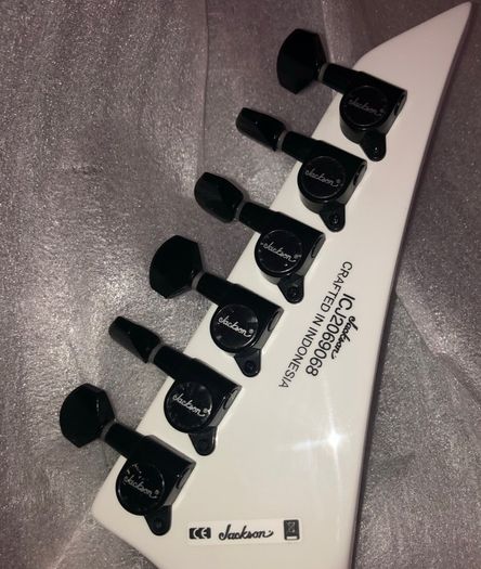 Jackson guitar tuners machine heads black 6 line left