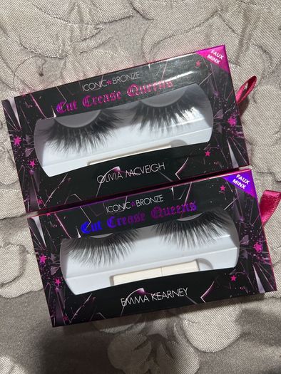 Iconic bronze cut crease queens