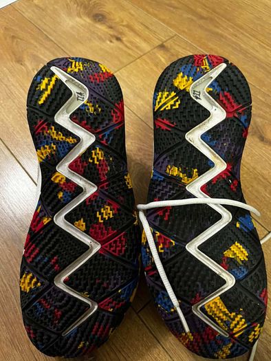 Kyrie 4 NCAA Size 11 Basketball Shoe