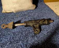 GSXR 750 SRAD steering damper