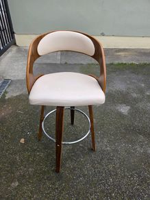 island chairs X 2