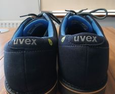 Safety shoes