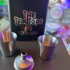 Traitors Ireland whiskey hip flask sets