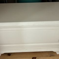 Blanket box