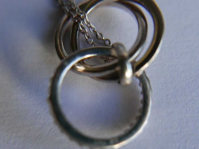 Sterling Silver 925 Cubic Zirconia Polished Triple Circle Pendant and Chain in the original box L 17" - 4,65g