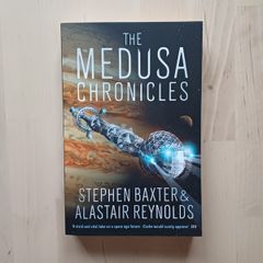The Medusa Chronicles by Alastair Reynolds & Stephen Baxter (Science Fiction Paperback 2016)