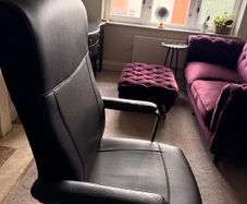 desk chair black