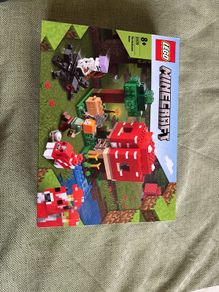 Lego Minecraft The Mushroom House