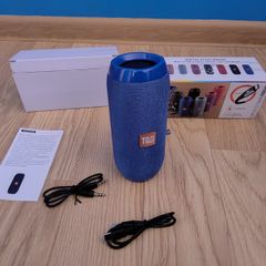 Portable Bluetooth Speaker Waterproof Outdoor FM Radio TF Bass Speakers