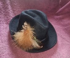 felt feather hat