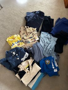 Mix of boys clothes and pjs 4-5