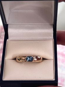 9ct Gold Vintage Blue Gemstone Ring
